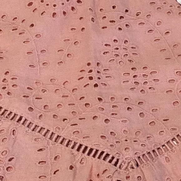 SOLD Abercrombie Sleeveless Tank - Picture 3 of 6